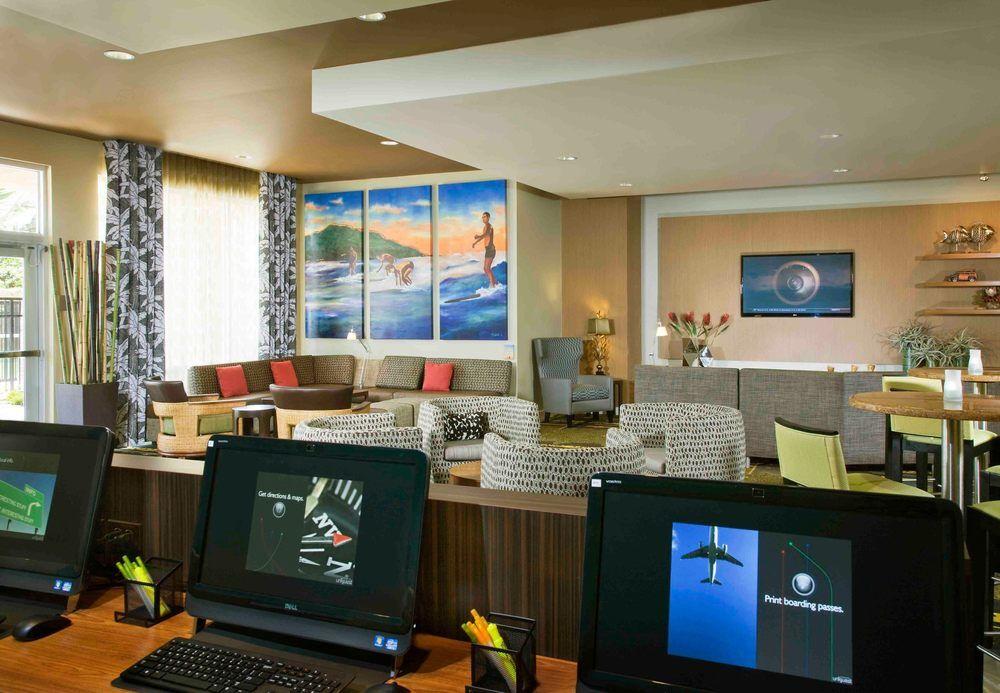 Courtyard By Marriott Maui Kahului Airport Hotel Bagian luar foto